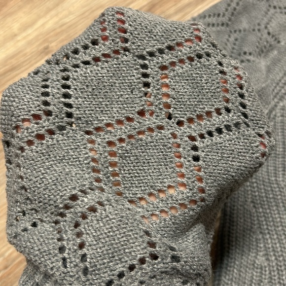 Women’s Amazon Button Up Cardigan - Picture 2 of 2